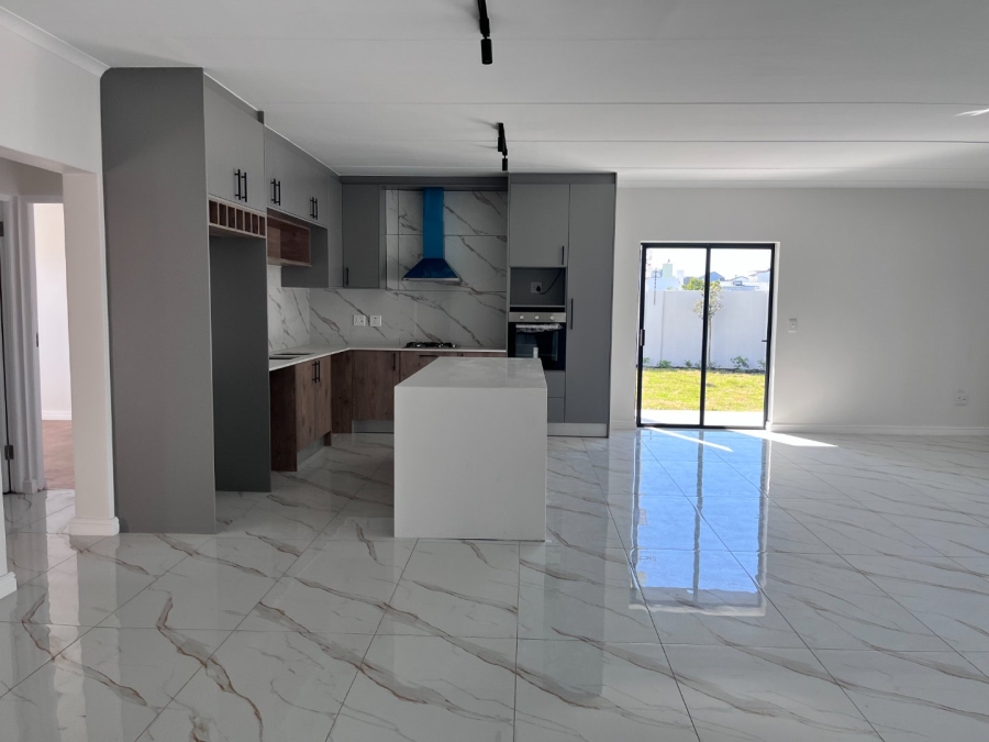 3 Bedroom Property for Sale in Sandown Western Cape
